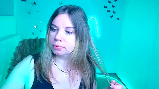 Amanda Swannn online show from February 22, 6:49 am