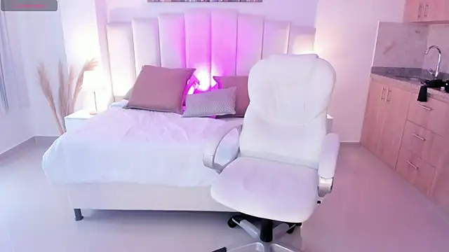 Athenea sweet  online show from February 26, 8:42 pm