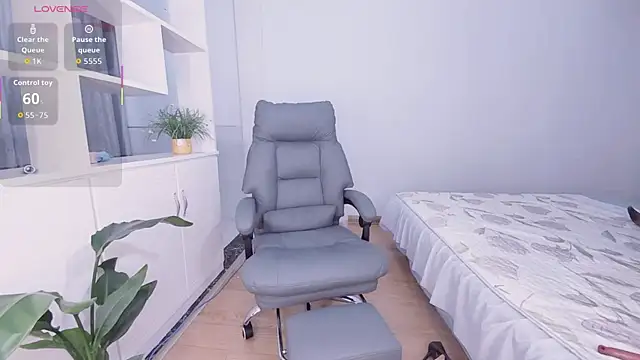 Wan-Yun-520 online show from December 18, 1:15 pm