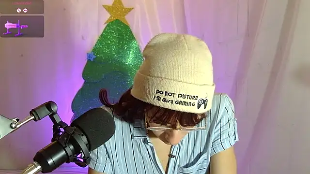 kattycat   online show from December 17, 5:01 am