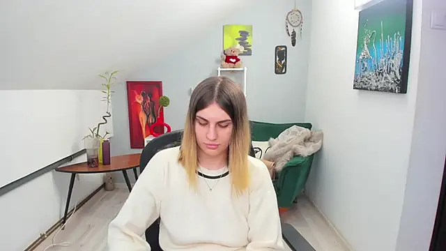 SarahOwenn online show from November 28, 12:38 pm