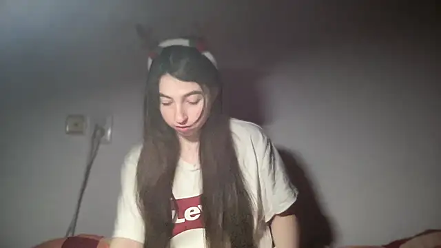 Aphr0ditee online show from January 14, 4:21 pm