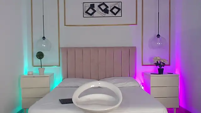 IsabellaCherryX online show from November 30, 4:02 am