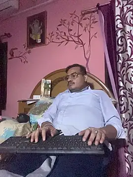 Saxymood1111 online show from April 5, 8:37 pm