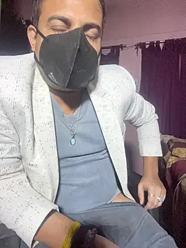 Saxymood1111 online show from December 18, 6:18 am