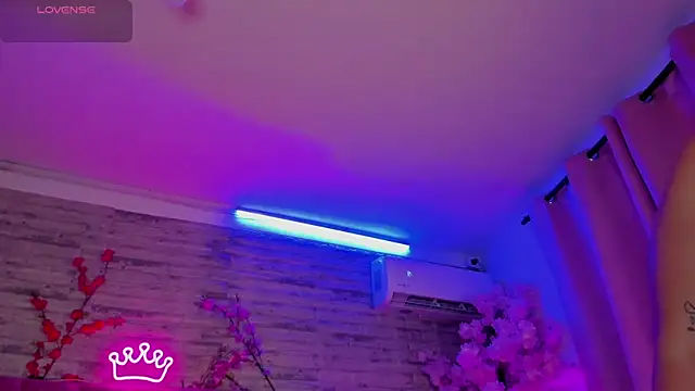 MoliBunny online show from April 24, 8:38 am