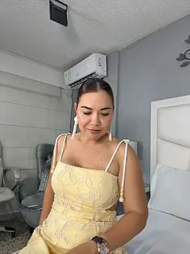 AnnaJaimes online show from April 9, 11:55 pm