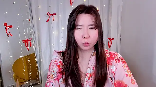 spicy pie  online show from December 3, 6:03 am