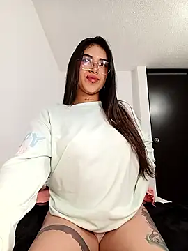 Violett  Rose online show from January 7, 12:10 pm