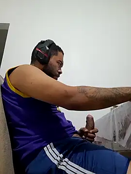 Snapshot of marco_Anthony75 chatting on March 19, 9:42 am marco Anthony75 online show from March 19, 9:42 am