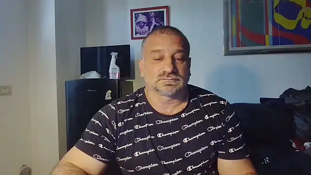 Mauro7788 online show from May 10, 10:41 am