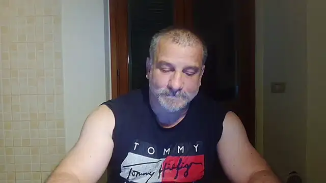 Mauro7788 online show from May 22, 7:34 pm