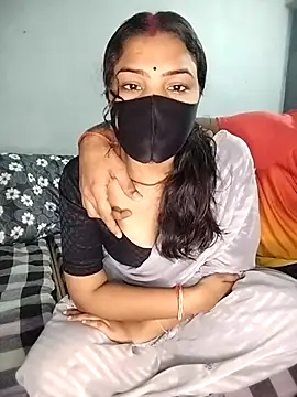 Snapshot of hotty_ragini chatting on December 14, 8:42 am hotty ragini online show from December 14, 8:42 am