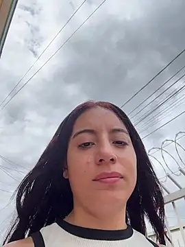 Mia fiire online show from April 10, 7:10 pm