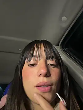 Snapshot of Mia_fiire chatting on January 13, 3:10 am Mia fiire online show from January 13, 3:10 am