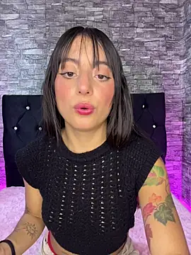 Mia fiire online show from March 19, 7:14 pm