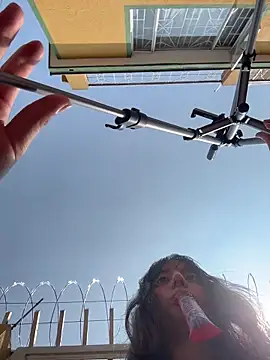 Mia fiire online show from February 12, 7:13 pm