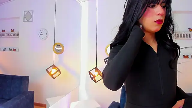 Hot Darliing online show from November 29, 1:55 pm