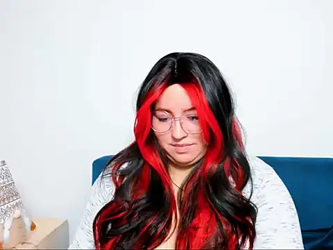 Snapshot of HarperSensual chatting on February 7, 6:21 am HarperSensual online show from February 7, 6:21 am