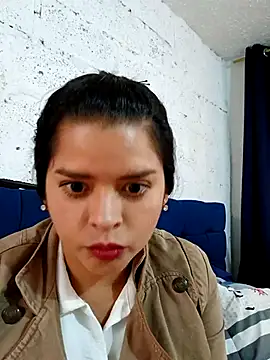 girlardiente93 online show from December 4, 2:38 pm