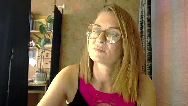 Soniakiss online show from March 17, 3:04 pm
