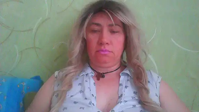 ClaireShannon online show from February 20, 2:30 pm