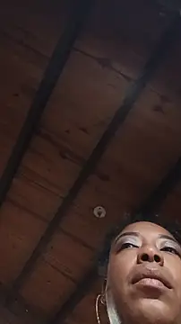 Snapshot of ChanneldelaCroix chatting on February 23, 8:59 am ChanneldelaCroix online show from February 23, 8:59 am