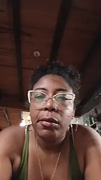 Snapshot of ChanneldelaCroix chatting on February 25, 11:43 am ChanneldelaCroix online show from February 25, 11:43 am