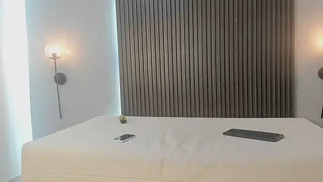 evony becker  online show from December 22, 11:32 am