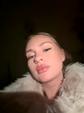 MilenaLuxury online show from December 3, 7:35 pm