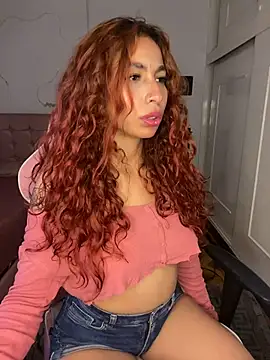 PrettyChloe  online show from May 19, 6:59 pm
