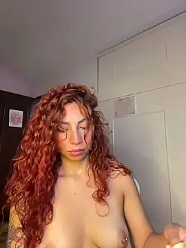 PrettyChloe  online show from April 26, 9:23 pm