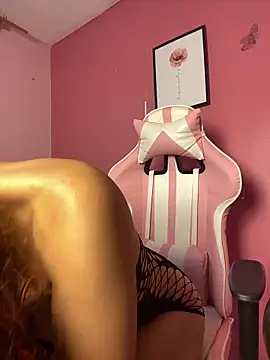 PrettyChloe  online show from May 31, 7:25 pm