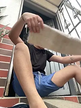 nico sexboy online show from December 17, 10:15 pm