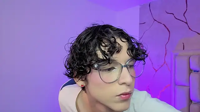 SthepanodiMonaco online show from March 11, 3:22 am