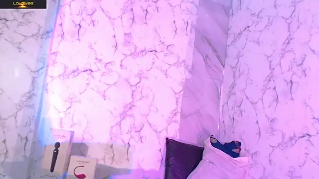 Snapshot of GraceMaaceey chatting on December 16, 11:36 am GraceMaaceey online show from December 16, 11:36 am