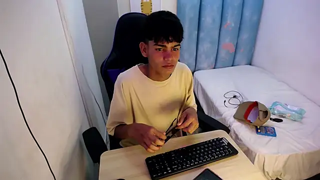 Lil babyyy  online show from December 3, 2:56 am