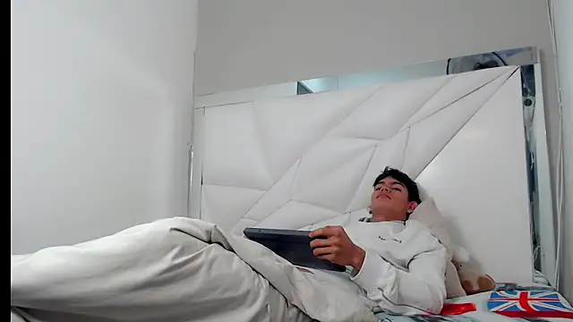 Lil babyyy  online show from December 22, 3:50 am