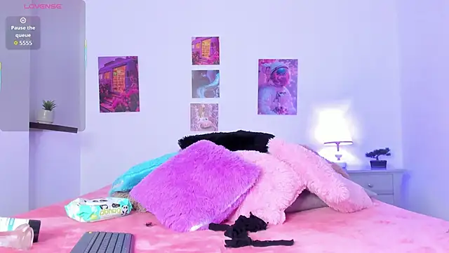 giseele-gigii online show from December 20, 7:06 pm