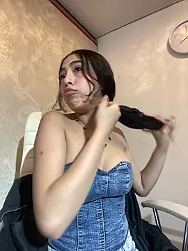 MiaScott Pink online show from January 10, 1:01 am