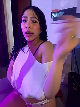 MiaScott Pink online show from January 14, 2:04 am