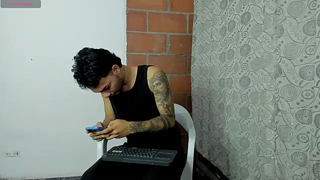 calvin-parker online show from December 19, 3:21 am