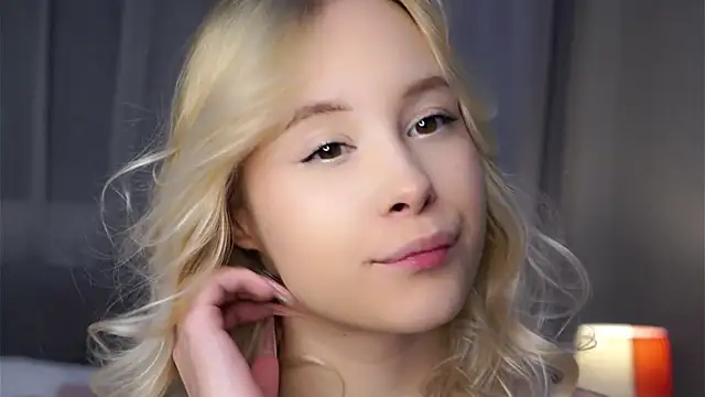 AunclreaVache online show from January 12, 11:06 am