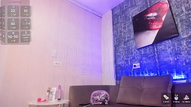 Brizza H033 online show from February 7, 8:06 pm