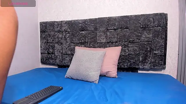 Brizza H033 online show from March 9, 8:45 pm