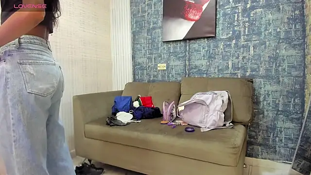 Brizza H033 online show from December 16, 9:08 pm