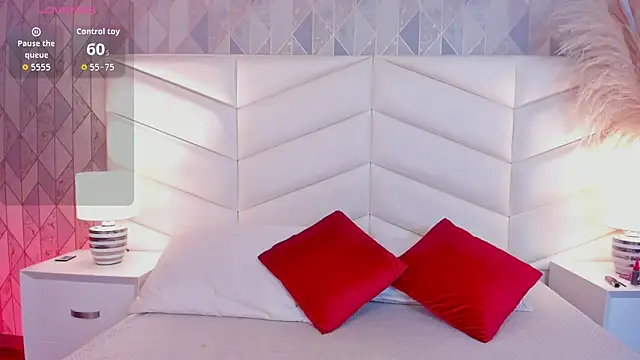 Lizzi Hotman  online show from December 5, 1:21 pm