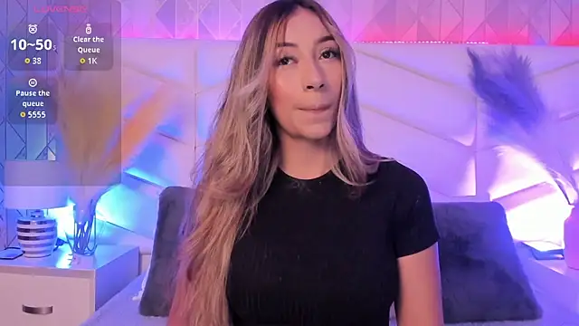 Snapshot of Lizzi_Hotman_ chatting on June 16, 8:20 pm Lizzi Hotman online show from June 16, 8:20 pm