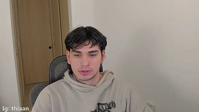 thiaann online show from November 28, 10:32 pm