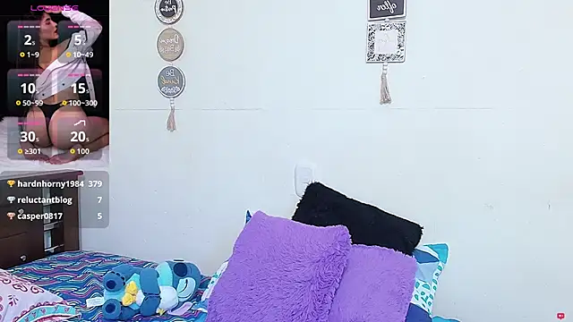 rose towers4 online show from January 17, 1:37 pm